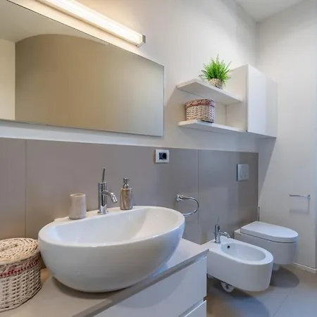 Navigli-duomo - Design Apartment, Netflix, Wi-fi Apartment Milan